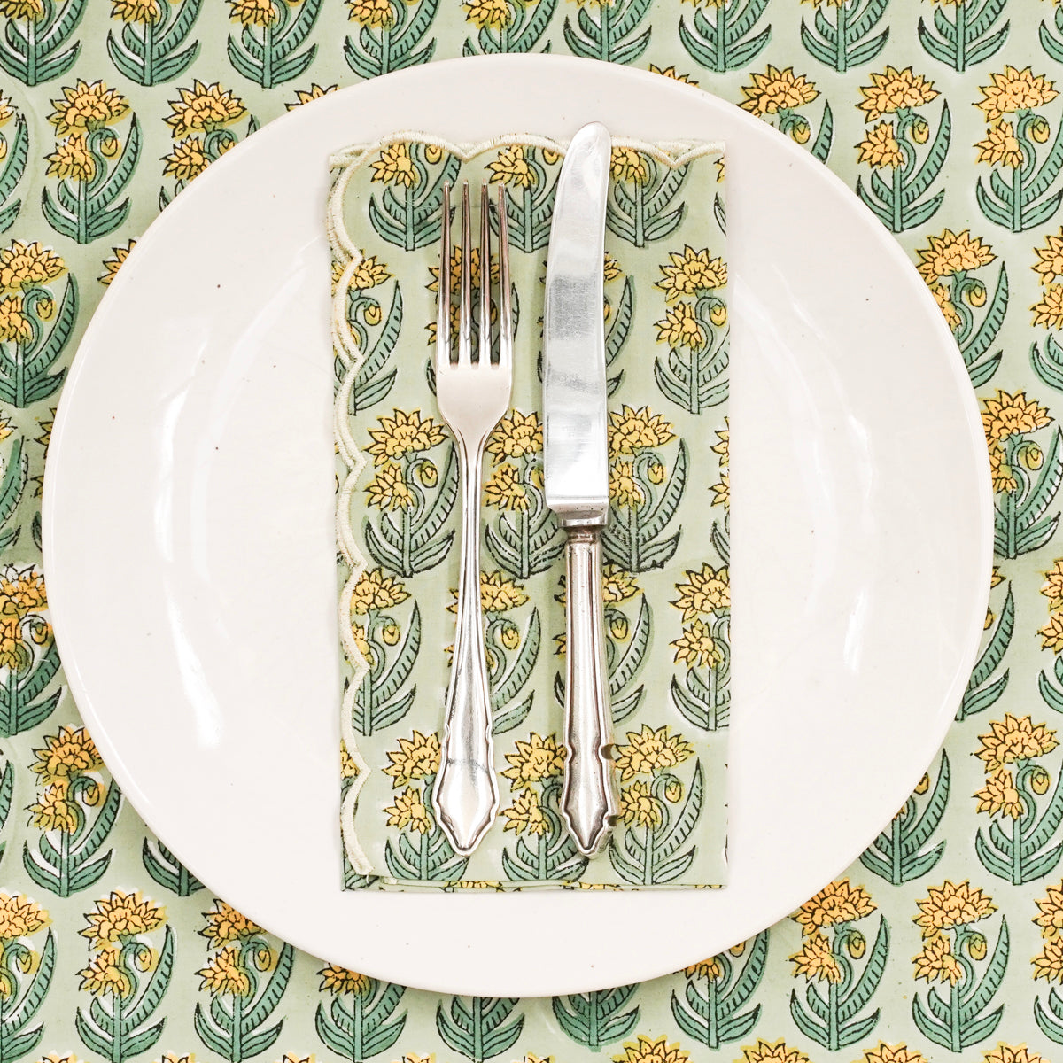 SCALLOPED NAPKIN YELLOW/GREEN FLOWER India Ink Home Decor