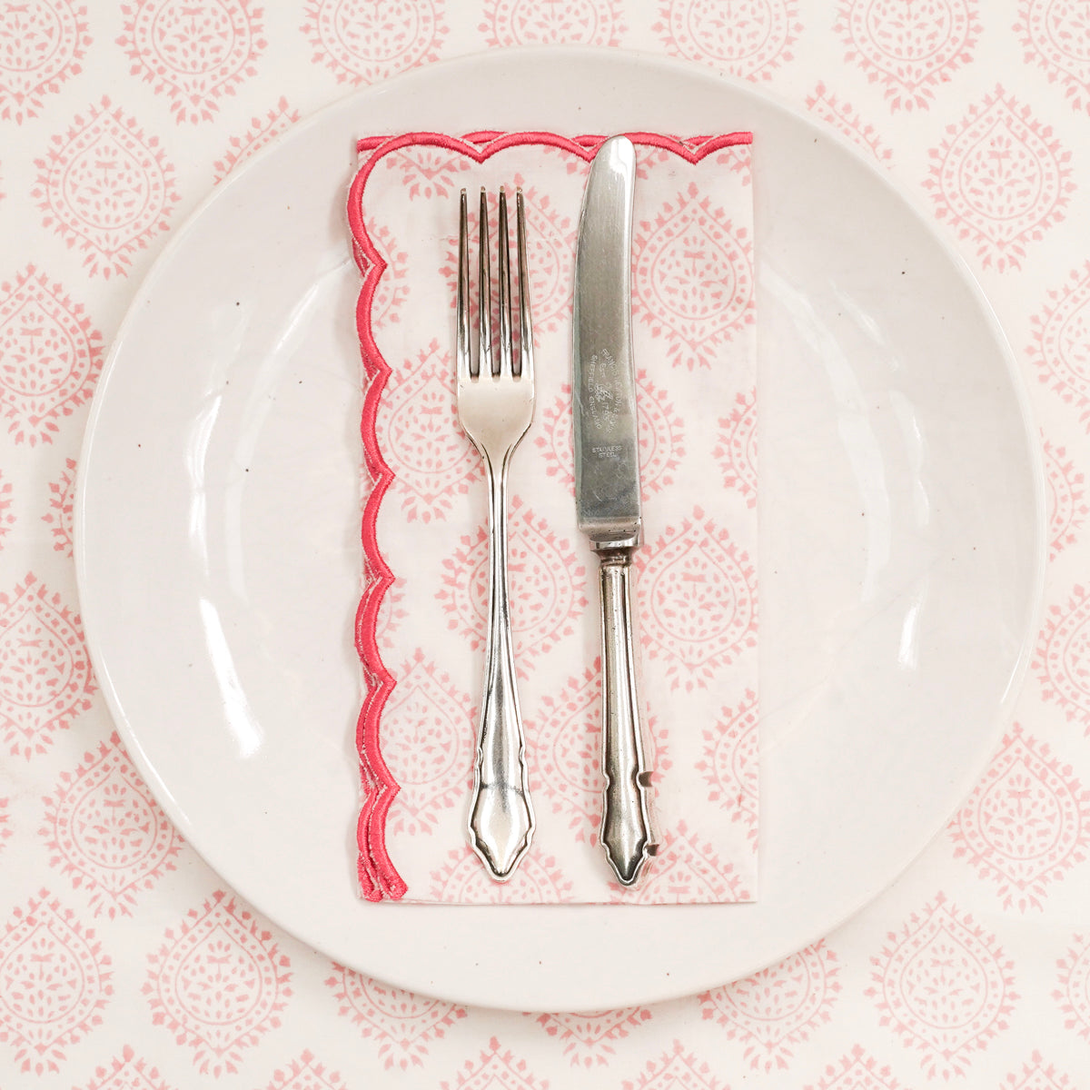 SCALLOPED NAPKIN EMPIRE PINK India Ink Home Decor
