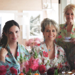  Why Every Lady Should Own Kimonos And Why They're Getting So Popular!