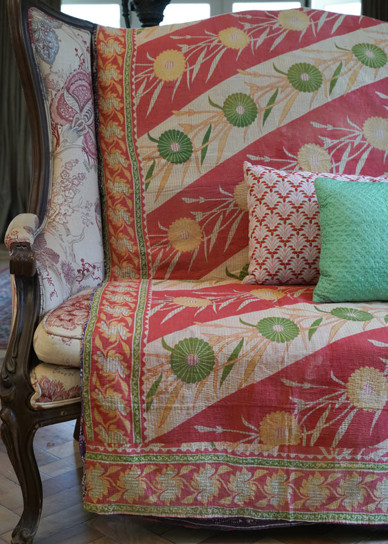 KANTHA VINTAGE LALGARTH PALACE