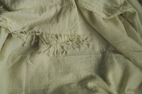 THROW WOOLLEN PLAIN CREAM
