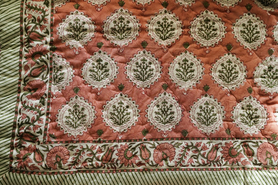 QUILTS CORAL EMPIRE