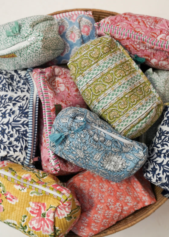 TOILETRY BAG ROSE RAGA