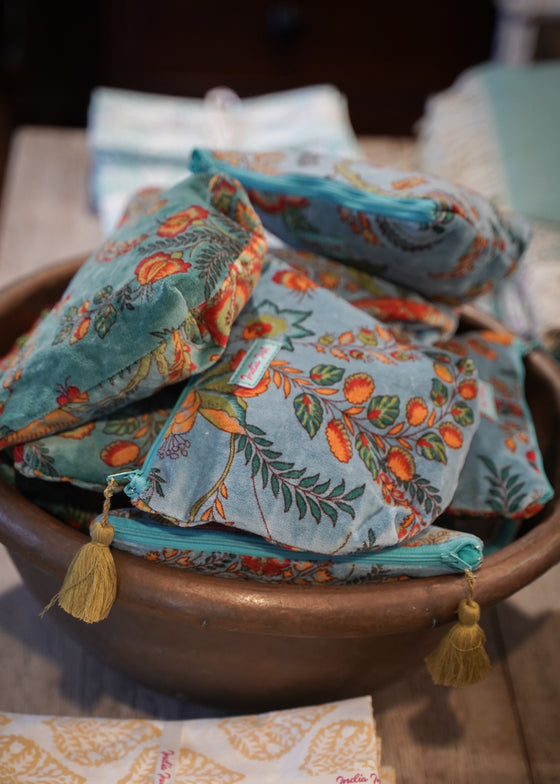 VELVET POUCHES BOTANICAL GARDEN AQUA