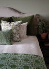 CUSHION VELVET STITCHED GREEN