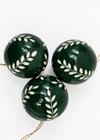 BAUBLE MOONLEAF GREEN M - India Ink Home Decor