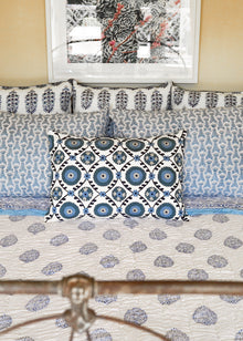  QUILTS BLUE FEATHER PAISLEY