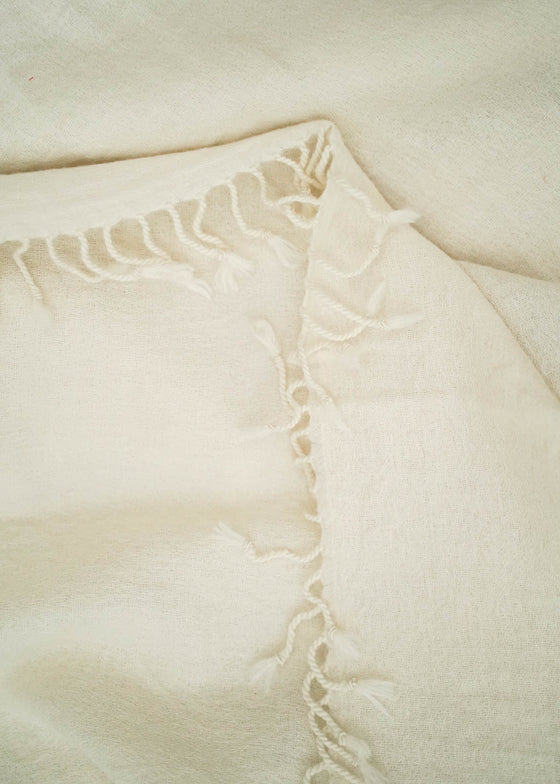 THROW WOOLLEN PLAIN CREAM - India Ink Home Decor