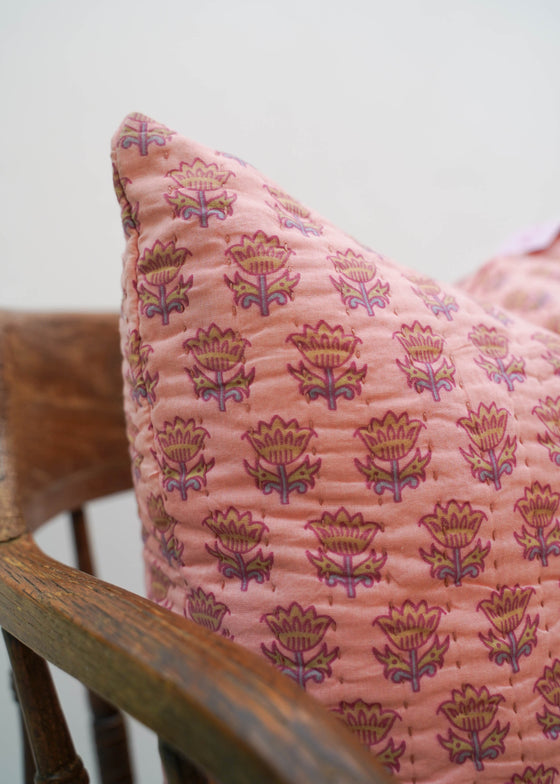 CUSHION FLOWER BUTI PINK