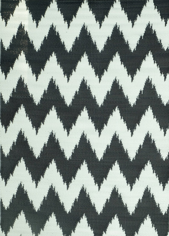 BLACK CREAM ZIGGY ZAG 120 x 180 - India Ink Home Decor