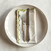 SCALLOPED NAPKIN WHITE/GREEN