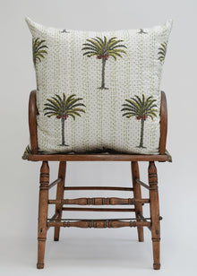  GREEN PALM DOT
