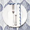SCALLOPED NAPKIN WHITE/BLUE