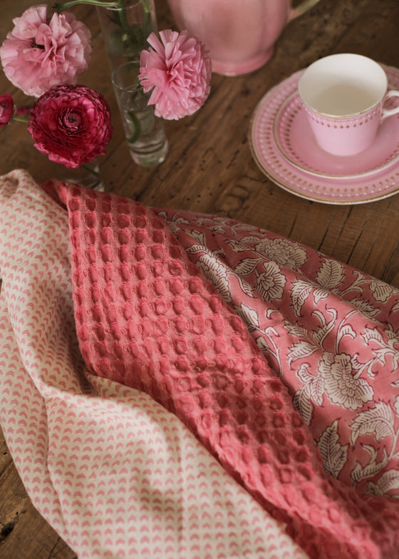 TEA TOWEL CORAL