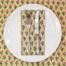  SCALLOPED NAPKIN DANDYLION PISTACHIO