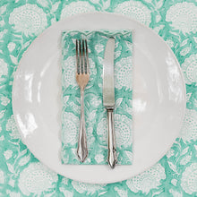  SCALLOPED NAPKIN WALLFLOWER AQUA