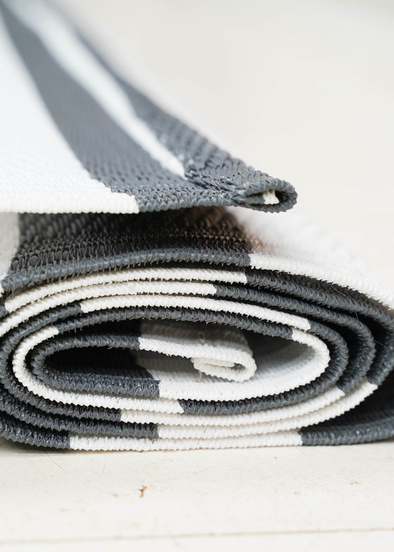 STRIPE GREY SMALL