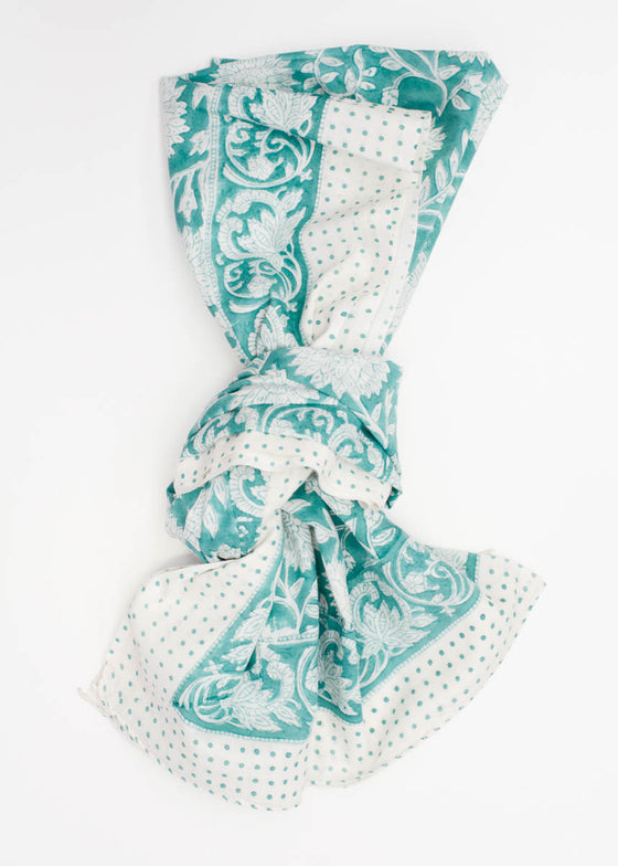 SARONG LILY