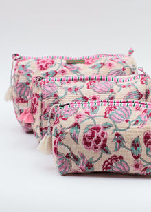  TOILETRY BAG PETAL PINK