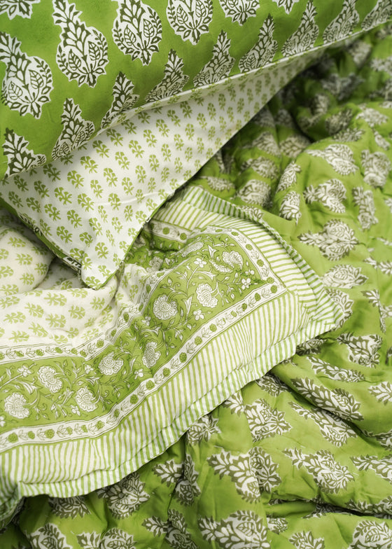 QUILT GREEN EMPIRE BLOCK
