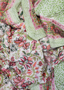  QUILT TAJ GARDEN