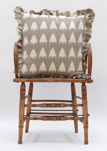  SPOTS & DOTS FRILL PAVOLA 50x50