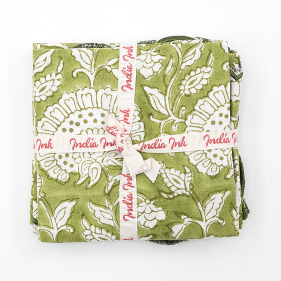 SCALLOPED NAPKIN WALLFLOWER GREEN