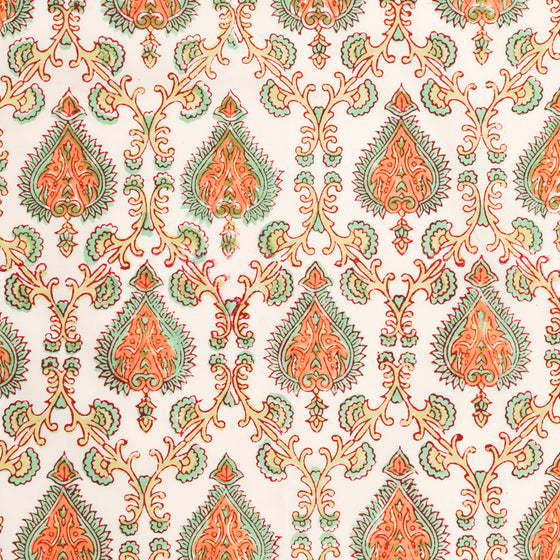 SCALLOPED NAPKIN GRAND TRELLIS