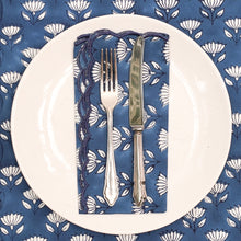  SCALLOPED NAPKIN LOTUS BLUE