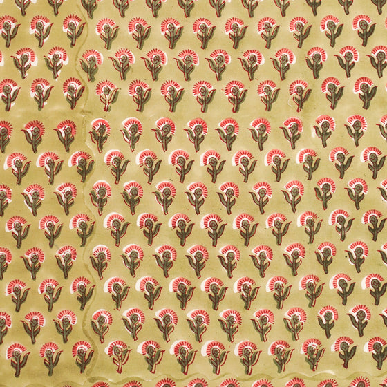 SCALLOPED NAPKIN DANDYLION PISTACHIO