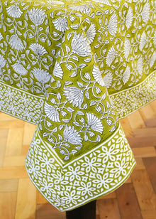  TABLECLOTH FLORAL LOTUS OLIVE