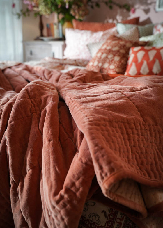 VELVET QUILT TERRACOTTA