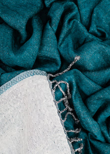  THROW WOOLLEN PETROL BLUE