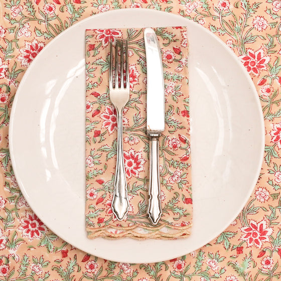 SCALLOPED NAPKIN MONET’S GARDEN