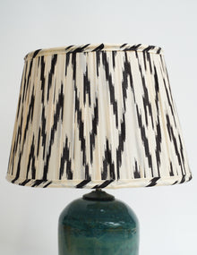  GATHERED BLACK VOGUE IKAT T/D L - India Ink Home Decor