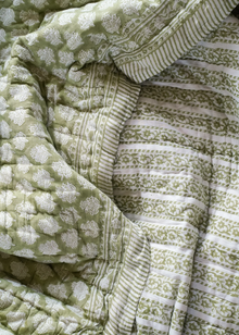  QUILTS GREEN SPRIG AND STRIPE