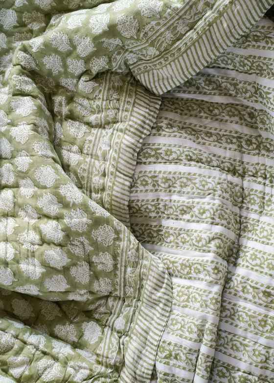 QUILTS GREEN SPRIG AND STRIPE