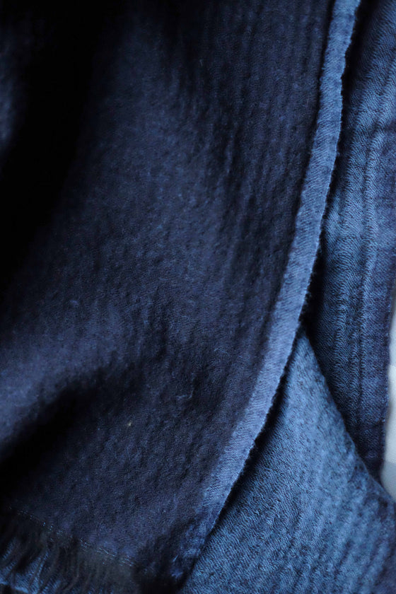 THROW WOOLLEN PLAIN INDIGO BLUE