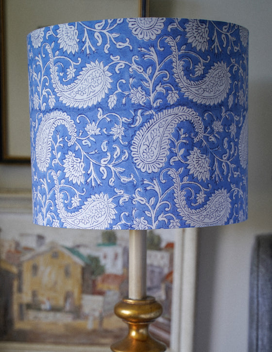 BLUE CORNFLOWER PAISLEY DRUM M
