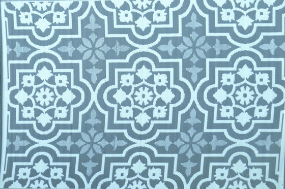 GREY LATTICE LARGE