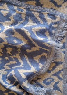  THROW WOOLLEN PATTERN ANIMAL BLUE - India Ink Home Decor
