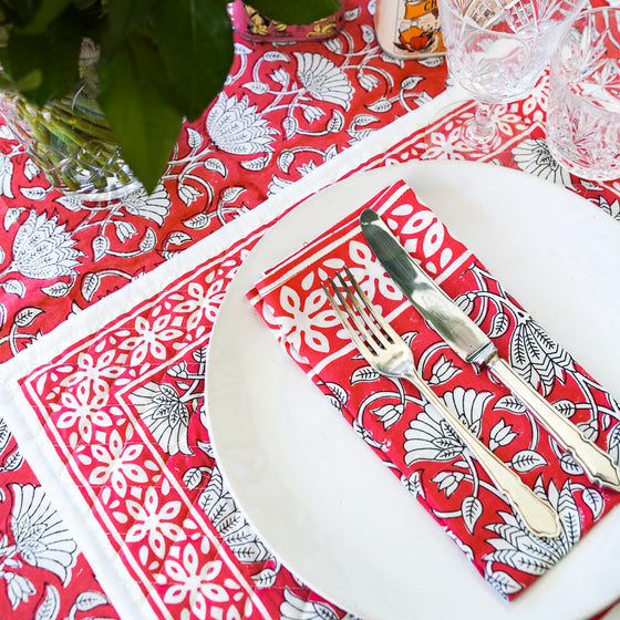 NAPKINS SET FLORAL LOTUS TOMATO - India Ink Home Decor